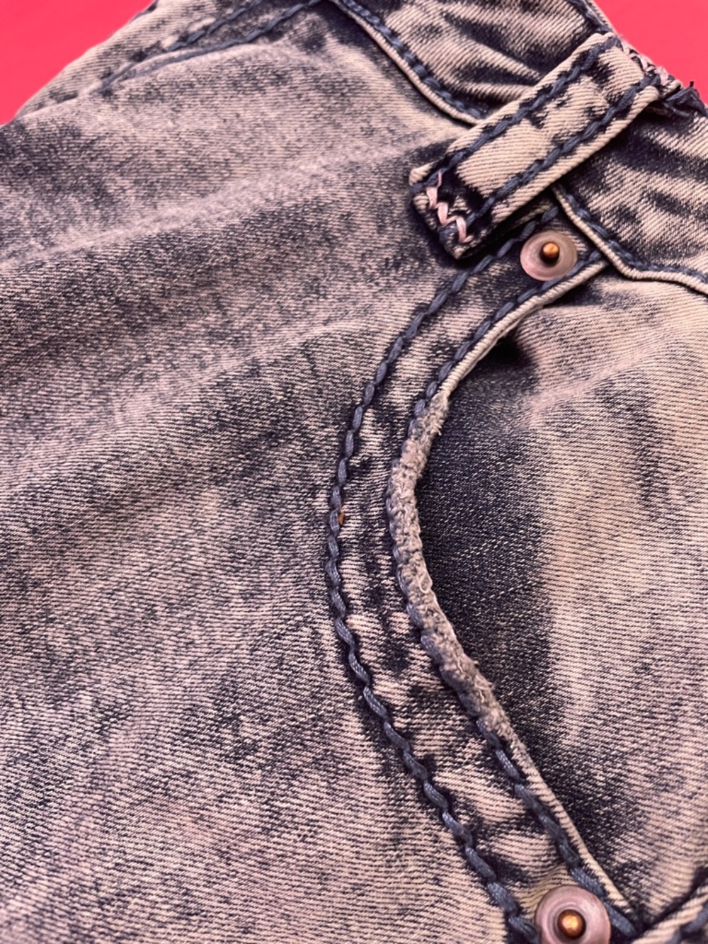 ACID WASH JEANS - Picture 8 of 10
